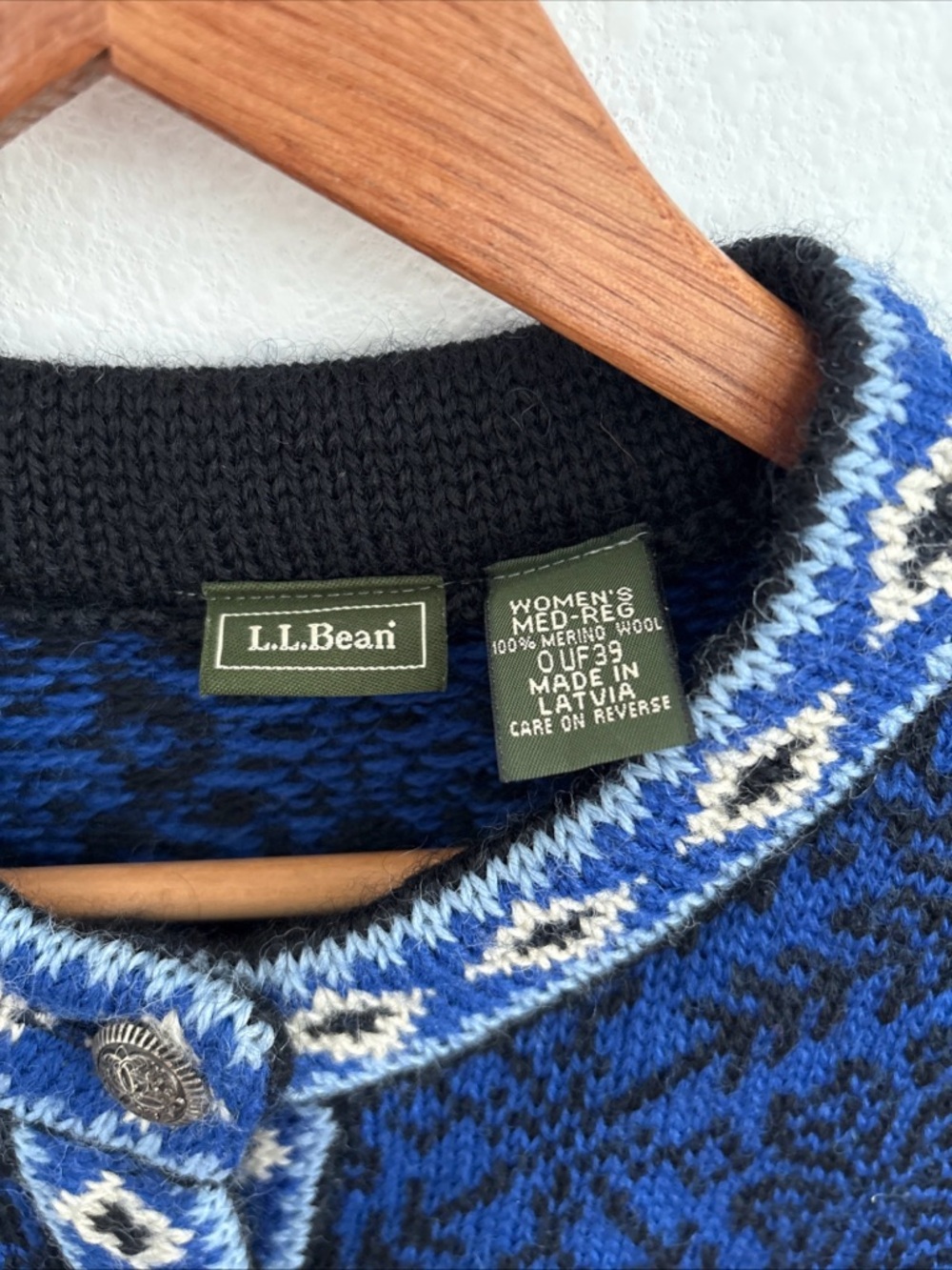 Vintage L.L.Bean Merino Wool Nordic Fair Isle sweater silver buttons size Medium - Picture 2 of 9